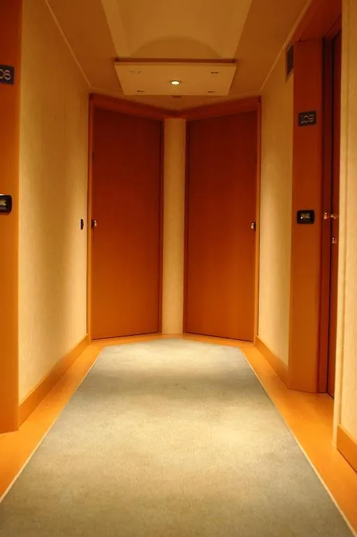 Hotel St John Desio 3*,  Italia