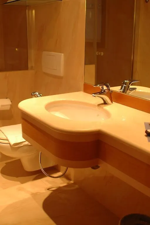 Apart-hotel Hotel St John Desio